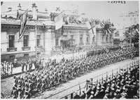 連合各国軍の上陸パレード（1918年8月・ウラジオストク）