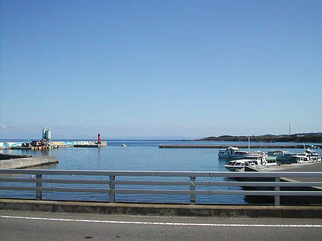 佐井の港から函館を望む（クリックで拡大）